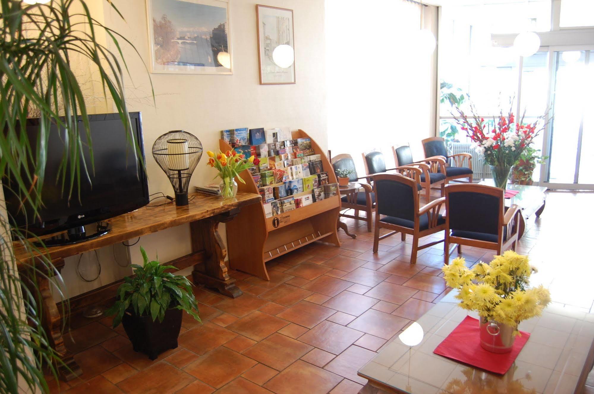 Greet Hotel Grenoble Centre Gare Esterno foto